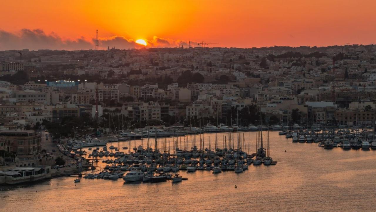 Boutique Style - 2 Bedroom Apartment- Ta'Xbiex, Sliema Area Ta Xbiex Kültér fotó